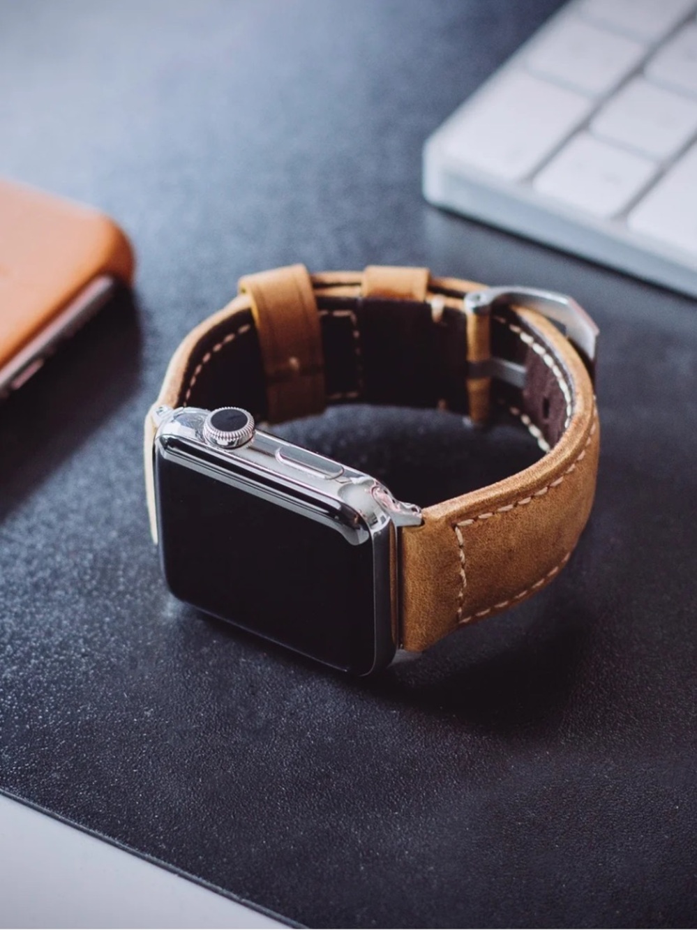 bullstrap Leather Apple Watch Strap In Classic